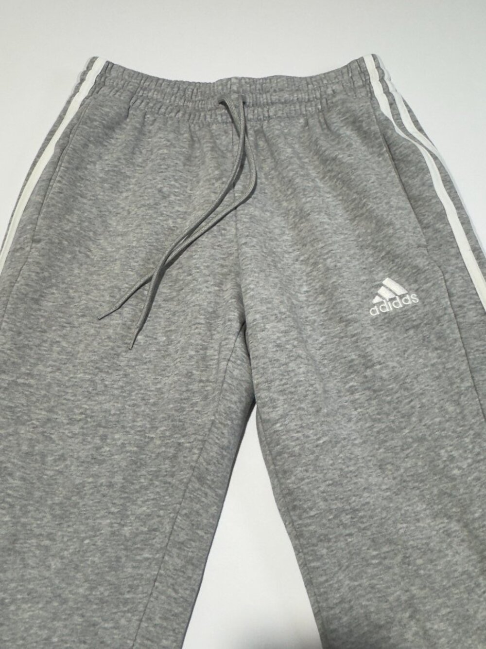 Adidas Mens Essentials Fleece 3-Stripes Tapered Joggers Grey Sweatpants Medium